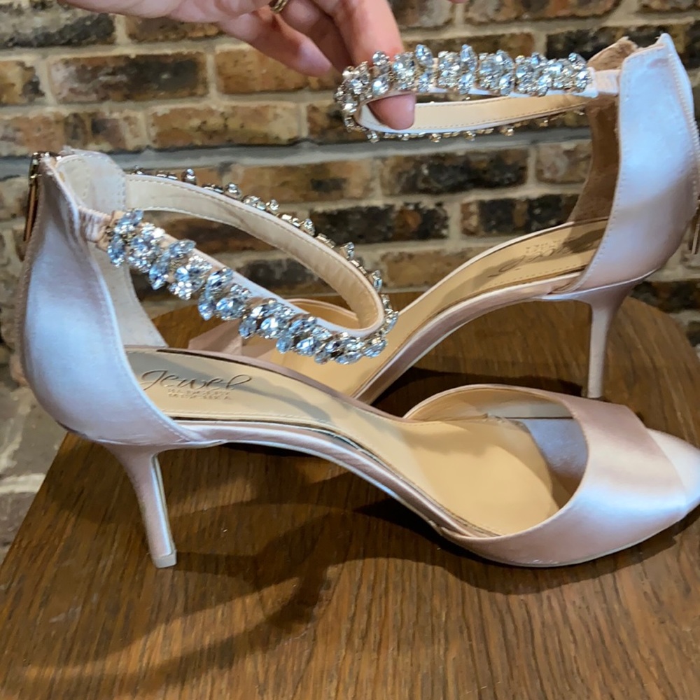 Badgley Mischka Jewel , light pink wedding shoes